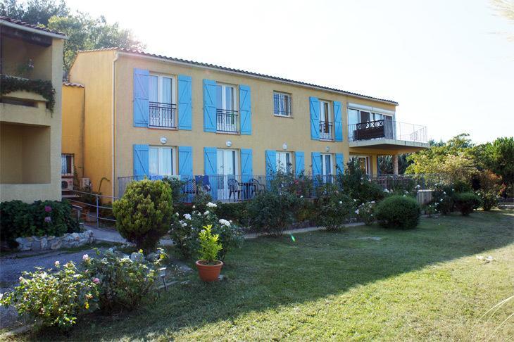 Hotel Les Cavalets บูดูออง ภายนอก รูปภาพ