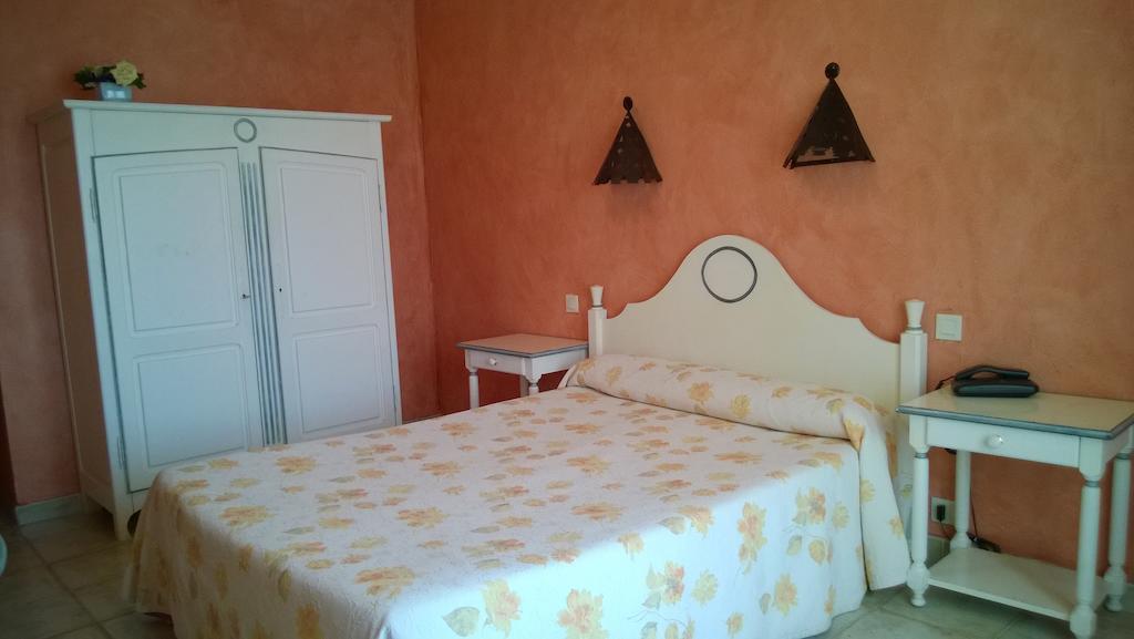 Hotel Les Cavalets บูดูออง ห้อง รูปภาพ