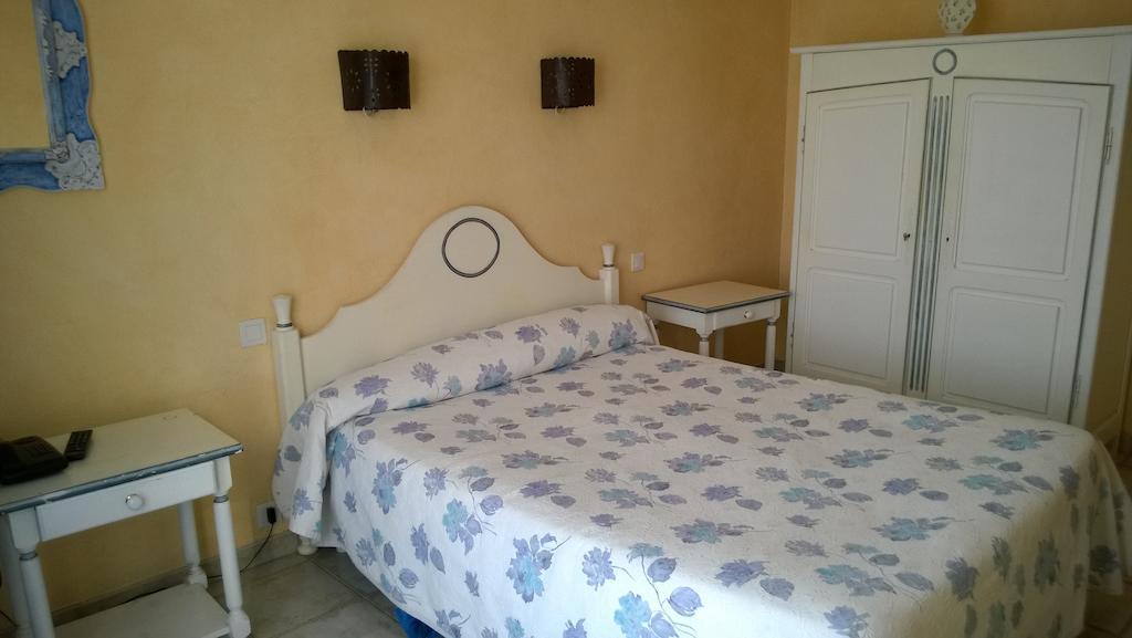 Hotel Les Cavalets บูดูออง ห้อง รูปภาพ