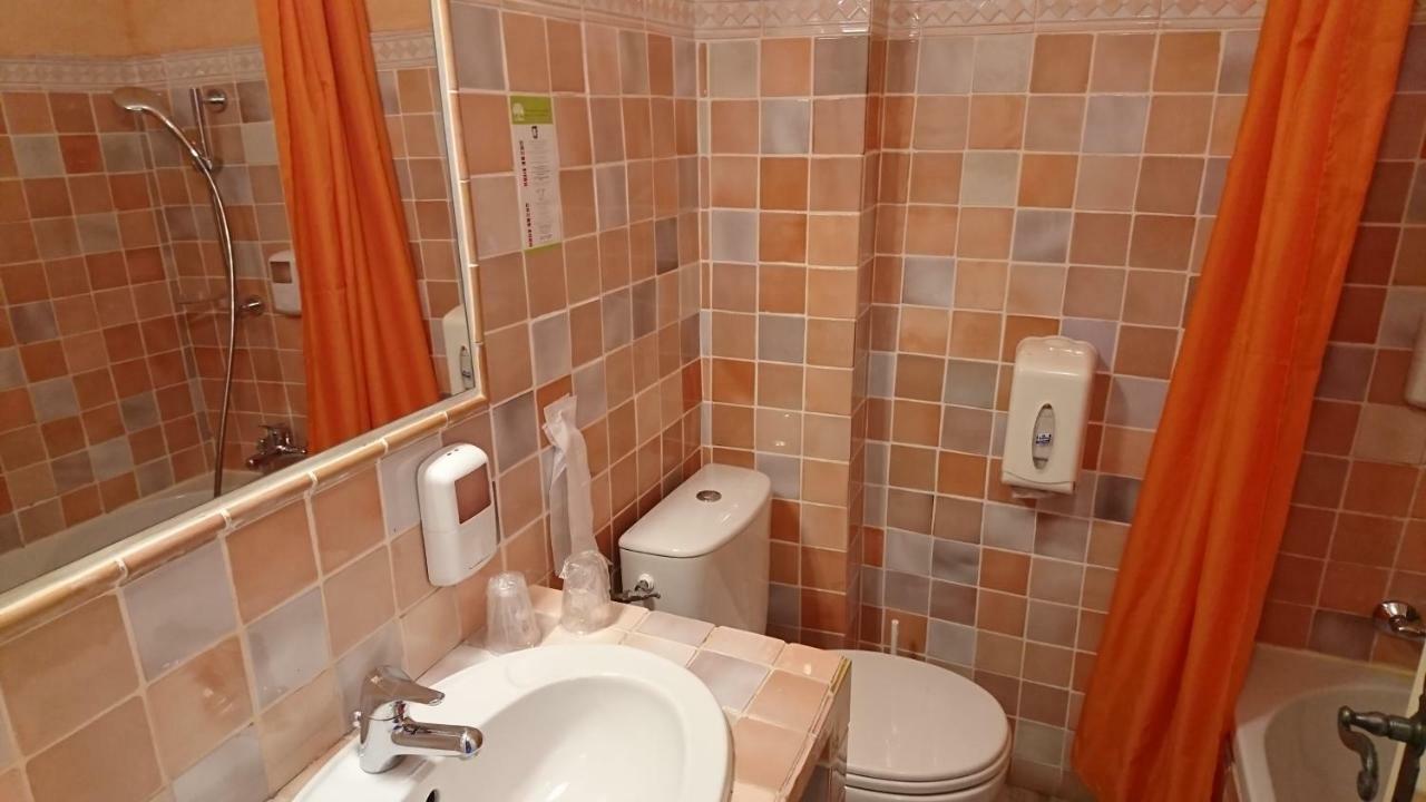 Hotel Les Cavalets บูดูออง ภายนอก รูปภาพ